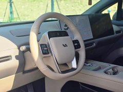 Li Auto i6 2025 Two-Wheel Drive Standard - ფოტო 5