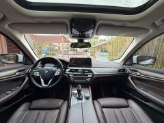 BMW 5 Series 530Li Luxury M Sport Package - ფოტო 4