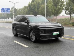 Leapmotor D19 Extended Range 500 Deluxe Edition Six-Seater - ფოტო 2