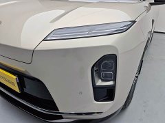 NIO ES8 Six-Seat Executive Luxury Edition - ფოტო 18