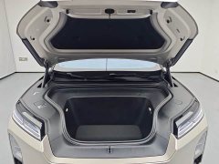 NIO ES8 Six-Seat Executive Luxury Edition - ფოტო 7