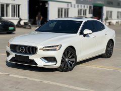 Volvo S60 T4 Smart Luxury Edition - ფოტო 1