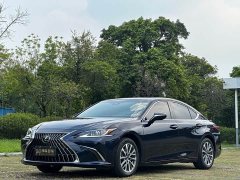 Lexus ES 300h Excellence Edition - ფოტო 1