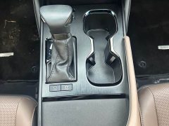 Lexus ES 300h Excellence Edition - ფოტო 12
