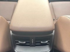 Lexus ES 300h Excellence Edition - ფოტო 19