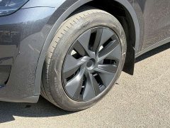 Tesla Model Y Rear-Wheel Drive - ფოტო 14