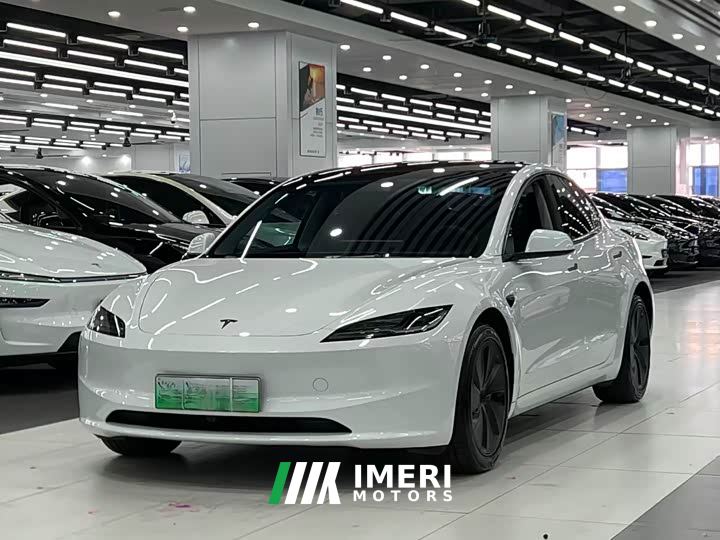 Tesla Model 3 Rear-Wheel Drive