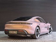 Porsche Taycan - ფოტო 19
