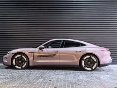 Porsche Taycan - ფოტო 3