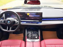 BMW 5 Series 530Li Premier M Sport Package - ფოტო 9
