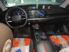 Changan Oushan Z6 Blue Whale 1.5T DCT Smart Edition - ფოტო 5
