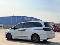 Honda Elysion 2.0L e:HEV Elite - ფოტო 15