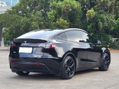 Tesla Model Y 2022 Facelift Rear-Wheel Drive - ფოტო 13