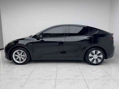 Tesla Model Y Standard Range RWD - ფოტო 16