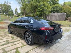BMW 5 Series 530Li Premier M Sport Package - ფოტო 6