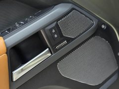Land Rover Defender Facelift 110 3.0T P400 X - ფოტო 13