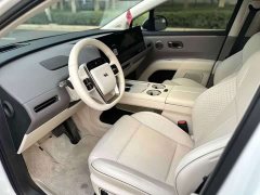 Li Auto i8 Standard Edition - ფოტო 6