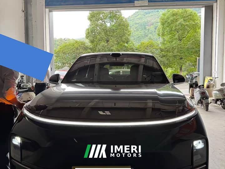 Li Auto L8 Pro Smart Refresh Edition - ავტომობილი ჩინეთიდან