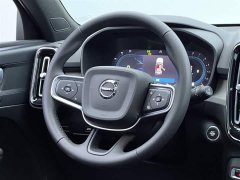 Volvo XC40 2024 B3 Smart Remote Luxury Edition - ფოტო 13