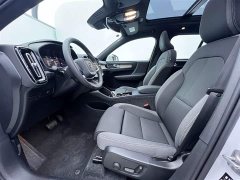 Volvo XC40 2024 B3 Smart Remote Luxury Edition - ფოტო 16