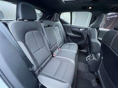 Volvo XC40 2024 B3 Smart Remote Luxury Edition - ფოტო 18