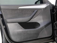 Tesla Model Y 2023 Rear-Wheel Drive - ფოტო 18