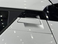 Toyota C-HR 2.0L Comfort - ფოტო 12