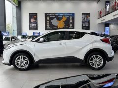 Toyota C-HR 2.0L Comfort - ფოტო 8