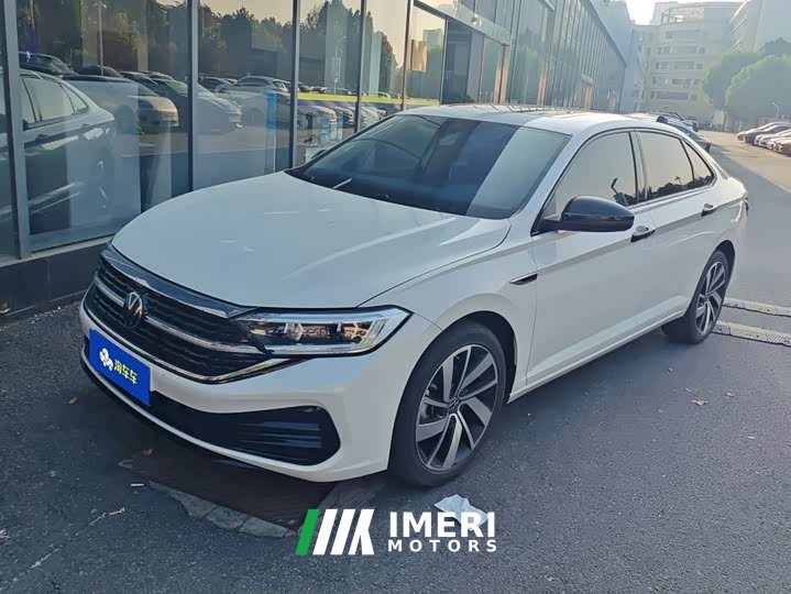 Volkswagen Sagitar 300TSI DSG Excellence Edition
