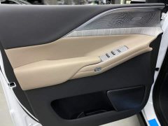 XPeng X9 Extended Range 1602 Ultra - ფოტო 17