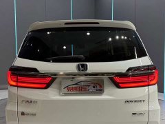 Honda Odyssey 2.0L e:HEV Sharp Prestige Edition - ფოტო 7
