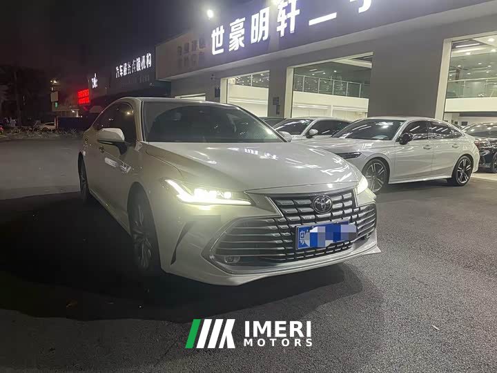 Toyota Avalon Hybrid 2.0L Luxury - ავტომობილი ჩინეთიდან
