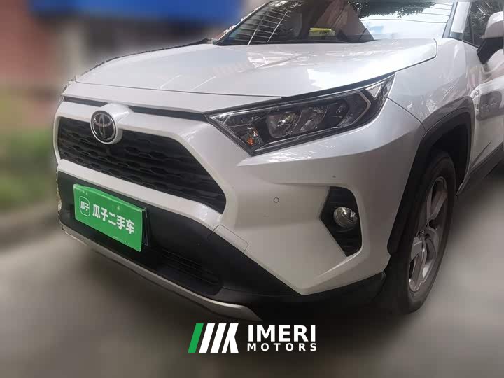Toyota RAV4 2.0L CVT FWD Fashion Plus - ავტომობილი ჩინეთიდან