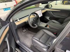 Tesla Model Y Standard Range RWD - ფოტო 2
