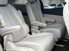 Buick GL8 Land Business Class Comfort Edition - ფოტო 12
