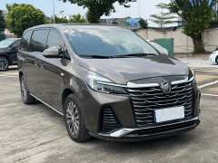 Buick GL8 Land Business Class Comfort Edition - ფოტო 3