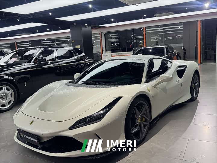 Ferrari F8 Tributo 3.9T V8