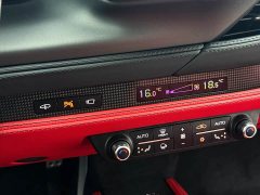 Ferrari F8 Tributo 3.9T V8 - ფოტო 16