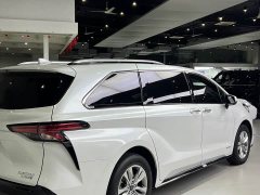 Toyota Sienna 2021 2.5L Hybrid Platinum Edition - ფოტო 7