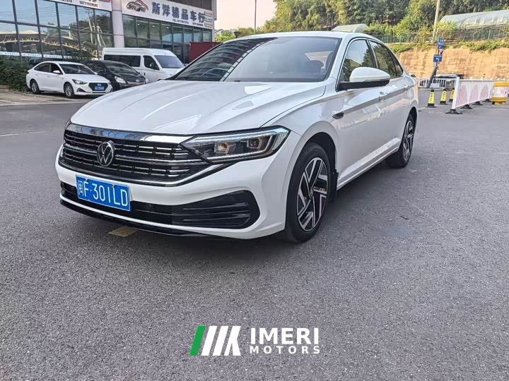 Volkswagen Sagitar 300TSI DSG Excellence Edition - ავტომობილი ჩინეთიდან