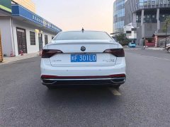 Volkswagen Sagitar 300TSI DSG Excellence Edition - ფოტო 8