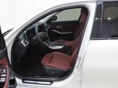 BMW 3 Series 330i M Sport Night Edition Package - ფოტო 12