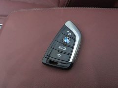 BMW 3 Series 330i M Sport Night Edition Package - ფოტო 14