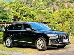 Audi Q7 55 TFSI quattro S line Sport - ფოტო 3