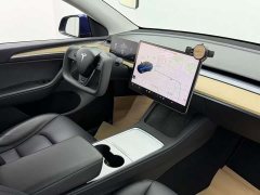 Tesla Model Y Long Range All-Wheel Drive - ფოტო 18