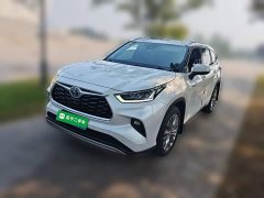 Toyota Highlander Hybrid 2.5L AWD Premium 7-Seater - ფოტო 1