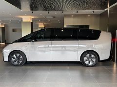 Li Auto Li Xiang MEGA Ultra - ფოტო 7