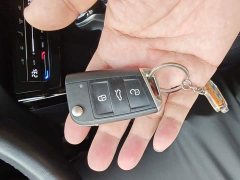 Volkswagen Taos 280TSI FWD Luxury Smart Connected Edition - ფოტო 9