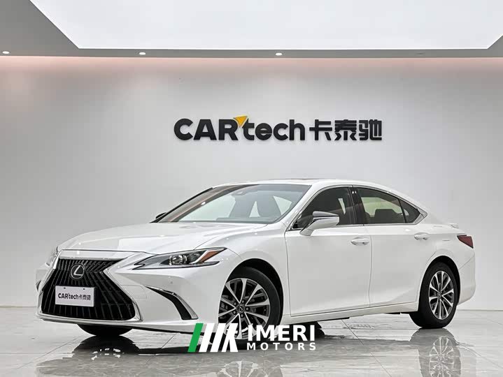 Lexus ES 300h Excellence Edition