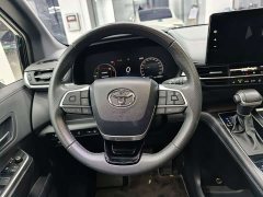 Toyota Sienna 2.5L Hybrid Premium - ფოტო 6